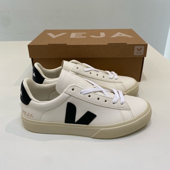 Veja Campo Leather Sneaker Extra White/Black sz 37EU/6USNew in Box - Picture 2 of 7